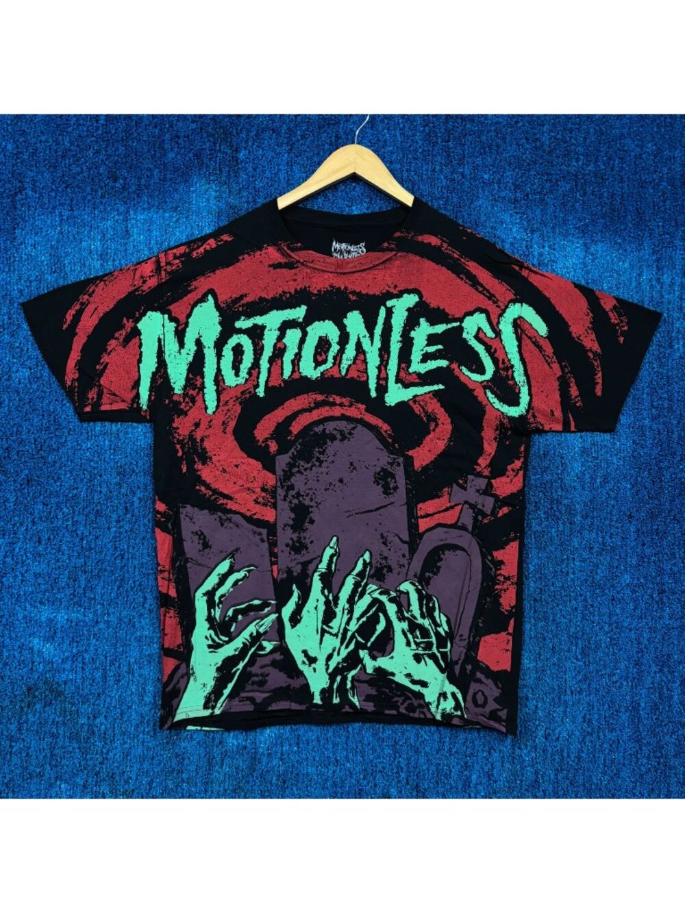 Motionless in White Self Titled Meatalcore Band Graphic T-Shirt Size Large